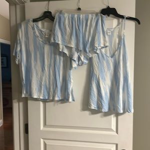 Athleta pajama set with vneck shirt, tank top and shorts size small